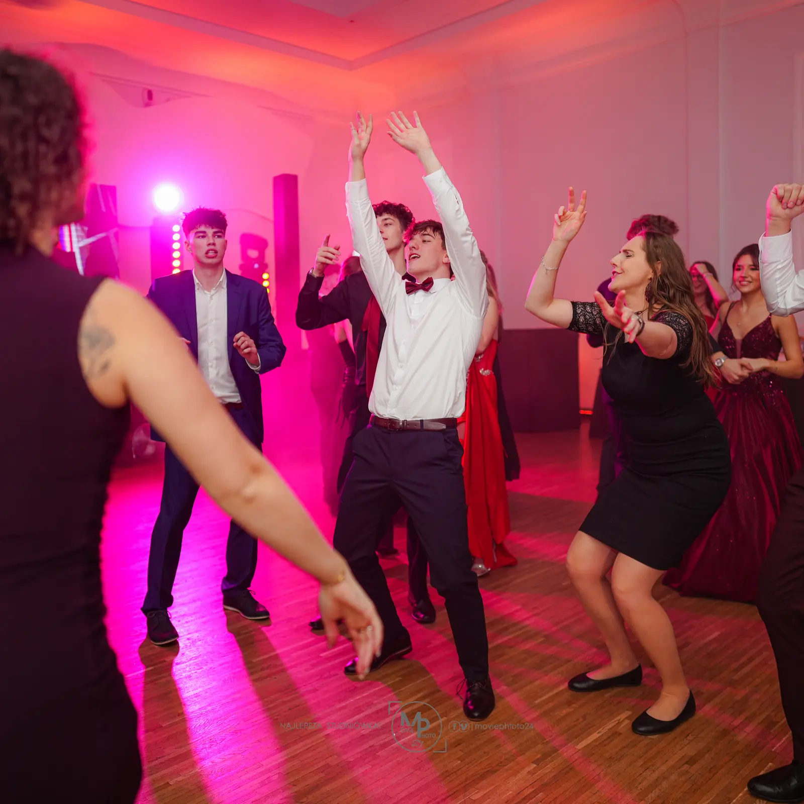 Zdjęcie ze studniówki 13 LO w Łódź