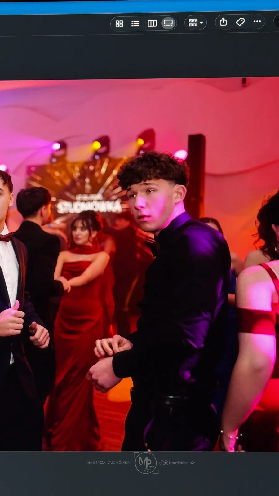 Zdjęcie ze studniówki 13 LO w Łódź