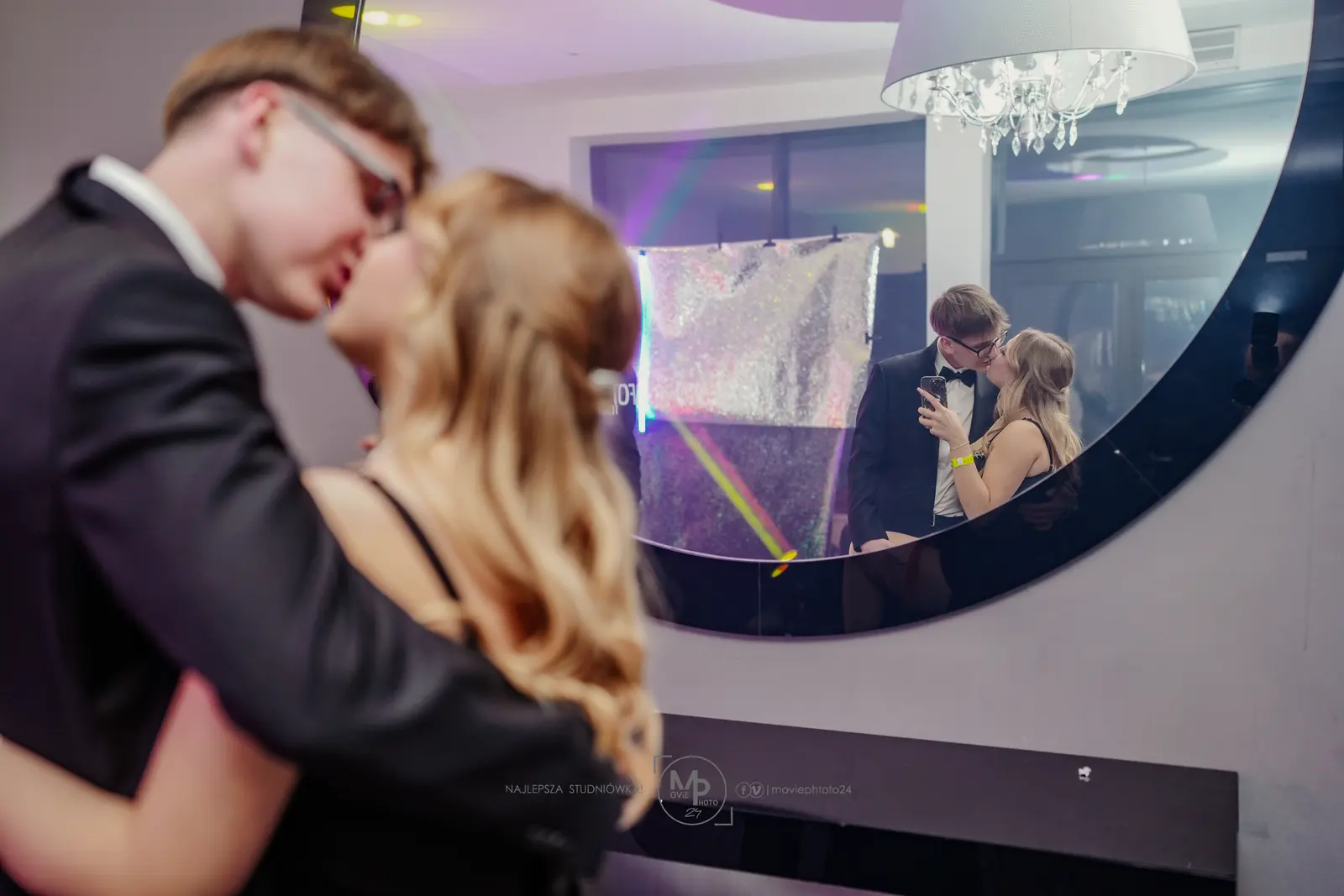 Parkiet podczas studniówki 18 LO w Łódź