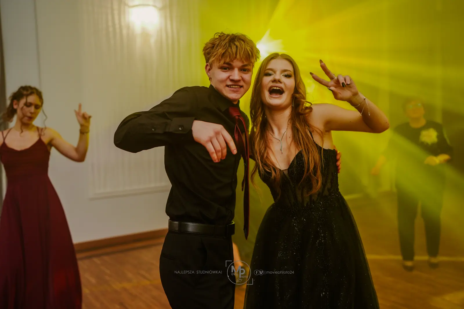 Parkiet podczas studniówki 18 LO w Łódź