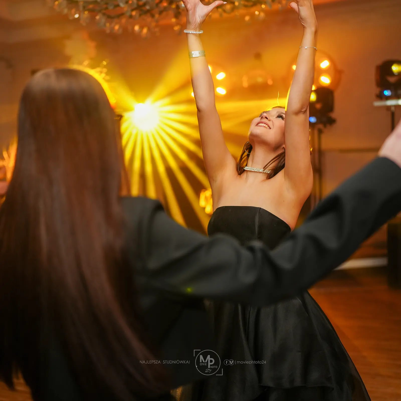 Parkiet podczas studniówki 20 LO w Łódź